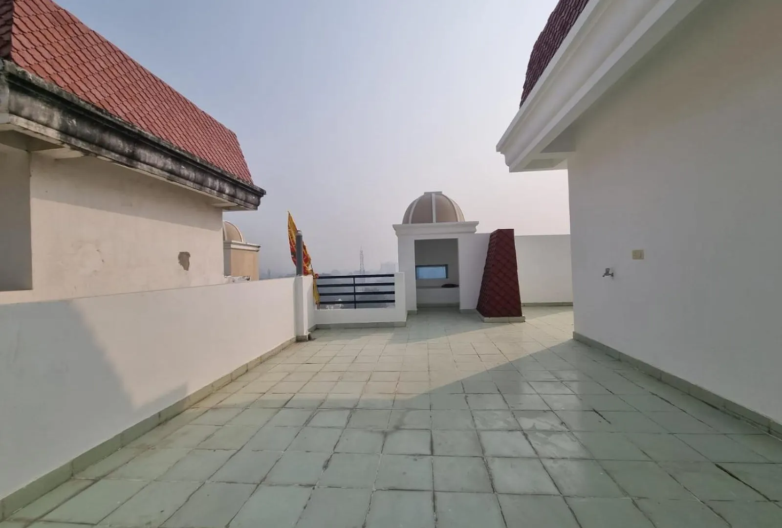 Apartment Penthouse In Varanasi